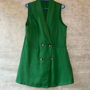 Collar‎ vest